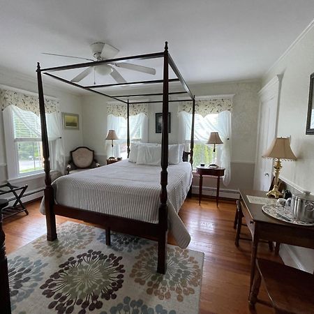 Bourne Bed And Breakfast โอกันควิท ภายนอก รูปภาพ