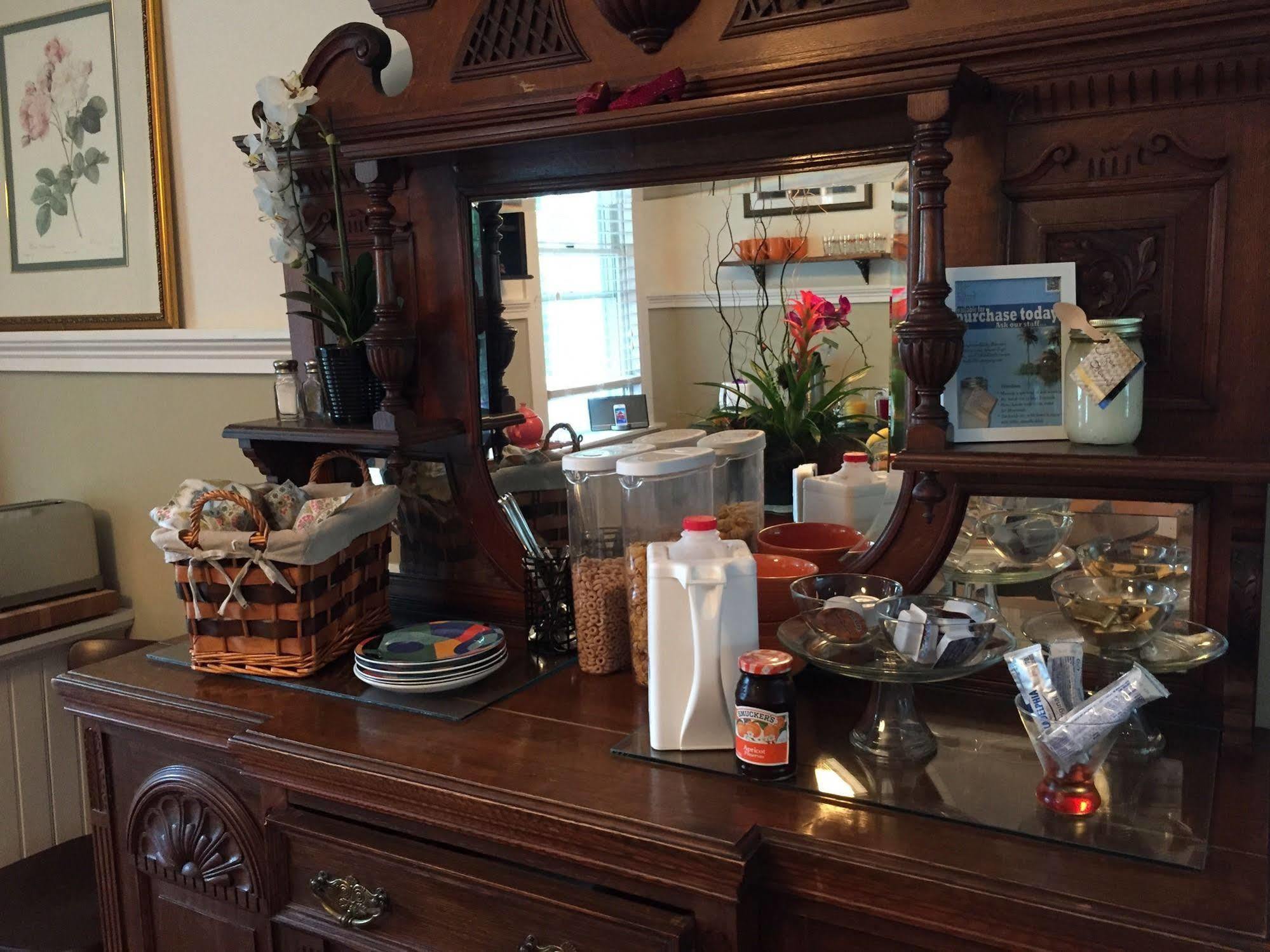 Bourne Bed And Breakfast โอกันควิท ภายนอก รูปภาพ